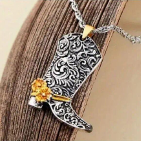 Silver Carved Flower Cowboy Boot Pendant Necklace Fashion Accessories - Picture 6 of 8